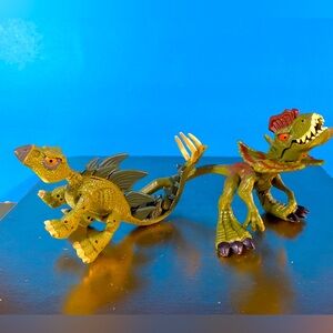 JURASSIC WORLD BENDI BITERS GREEN DINOSAURS STEGOSAURUS & DILOPHOSAURUS 4”-5”
